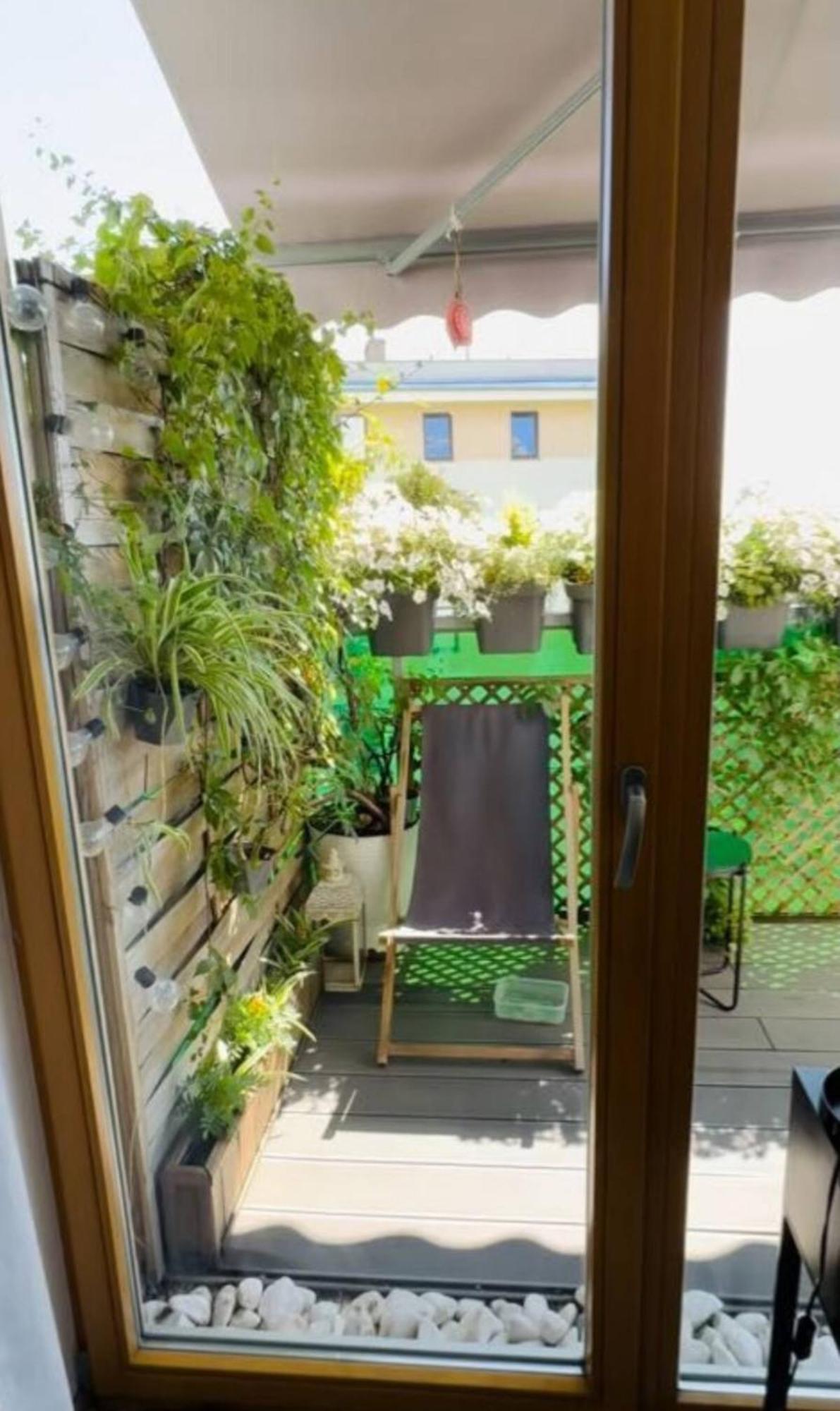 Shiraz Trio Apartament Warschau Exterior foto